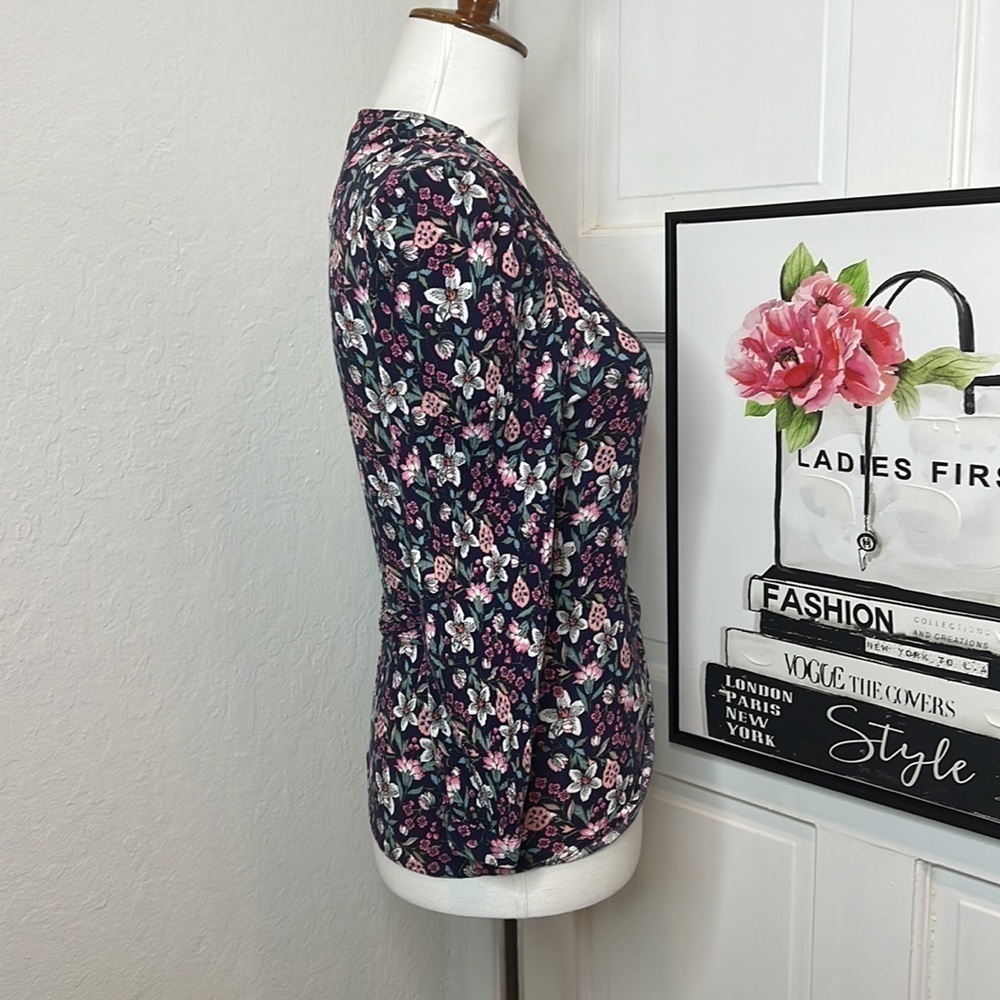 Amour Vert Linette Wrap Blouse in Zumba Floral Size S - Picture 4 of 9